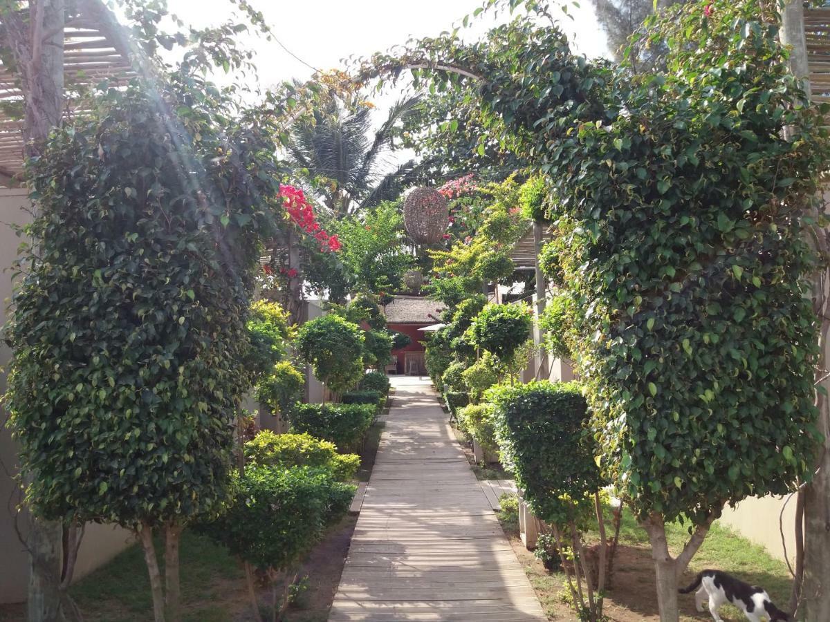 Liv Inn Guest House Maputo Exteriör bild