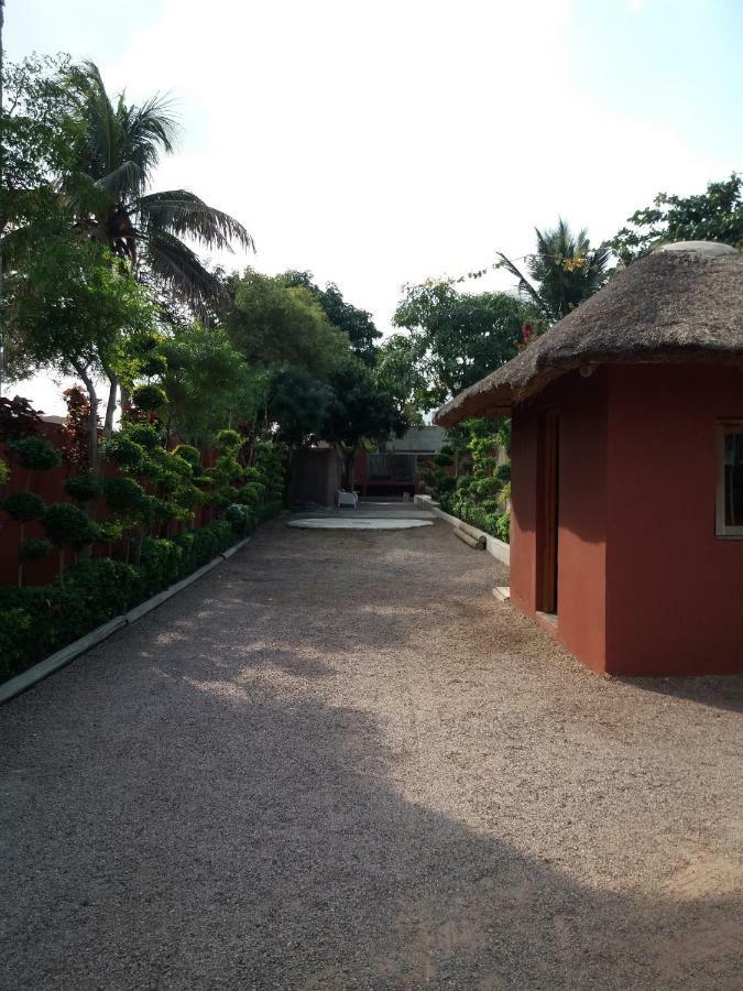 Liv Inn Guest House Maputo Exteriör bild